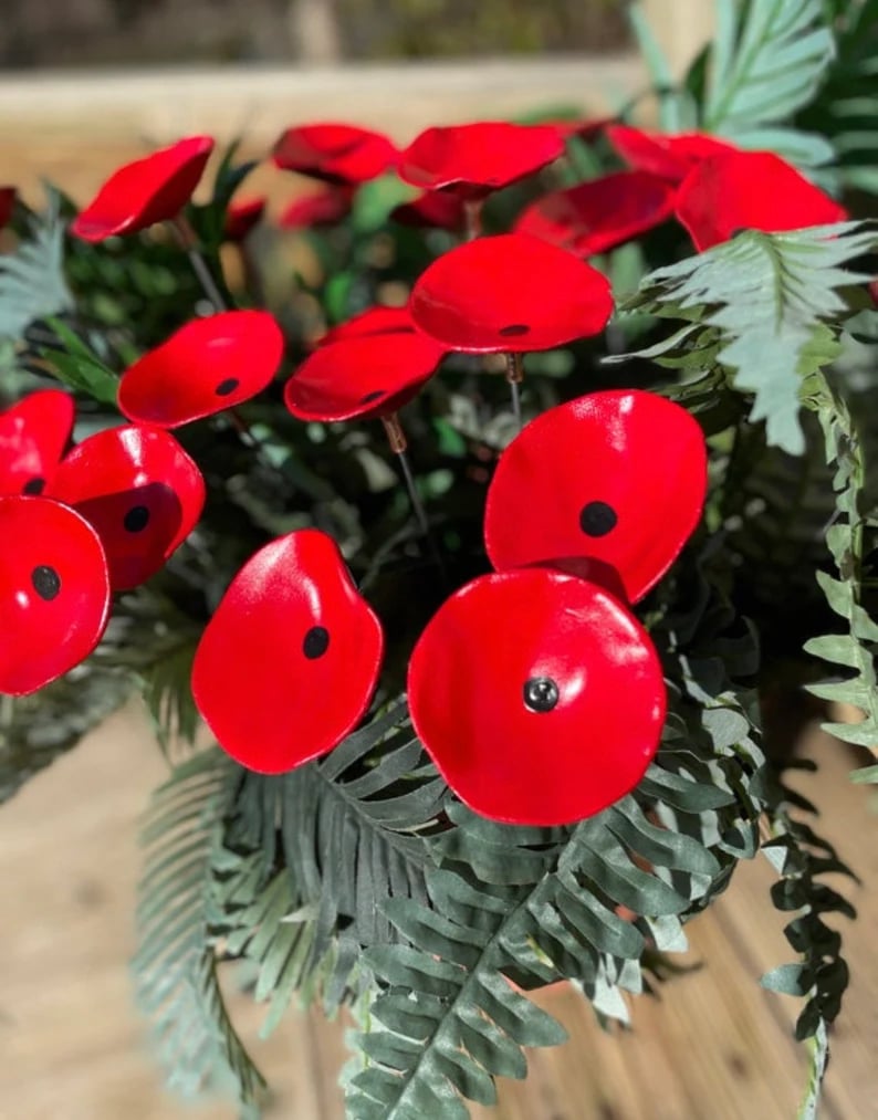 🎖️Spring Limited-Time Offer: 🐝Bee Watering Station,🦋Butterfly Puddler,Hummingbird Drinking Cups